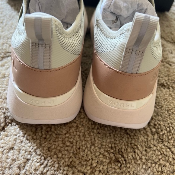 Sorel shoes - Picture 5 of 7